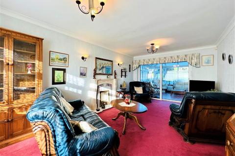 8 Coolinge Lane, Folkestone, CT20 3RA