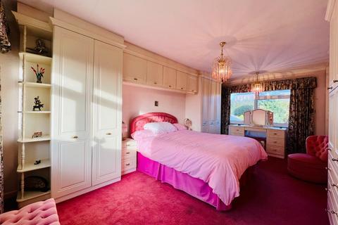 8 Coolinge Lane, Folkestone, CT20 3RA