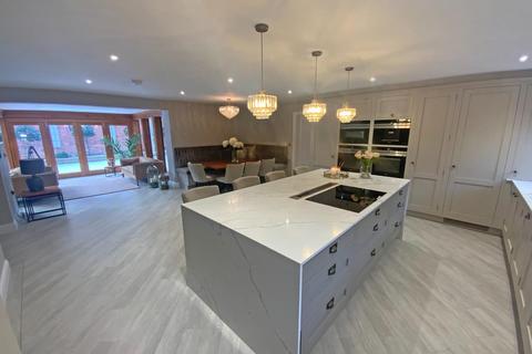 5 bedroom detached house for sale - Chestnut Drive, Stretton Hall Oadby, Leicester