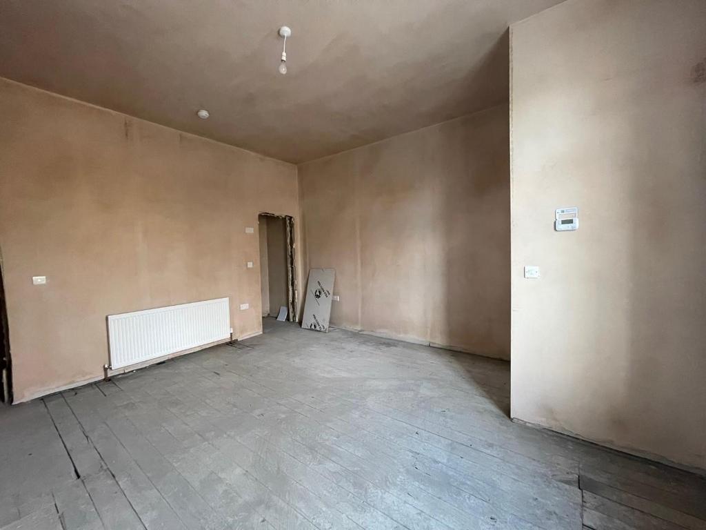 Lounge3.jpg
