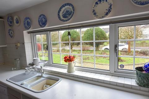 Iona Lodge Acaster Lane, Bishopthorpe, York, YO23 2SA