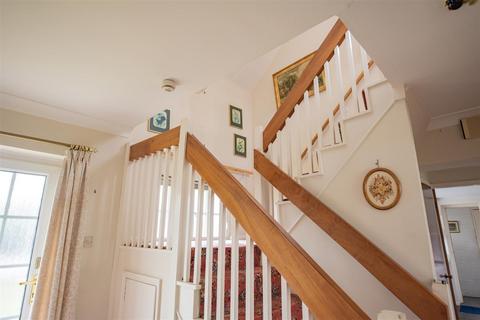 Iona Lodge Acaster Lane, Bishopthorpe, York, YO23 2SA