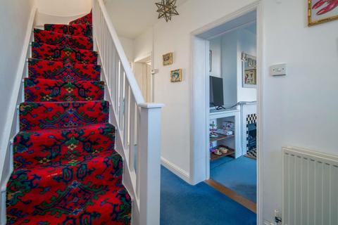 3 bedroom cottage for sale - Gurnard, Isle of Wight