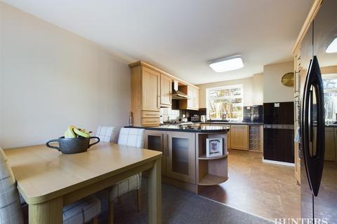 126 Castledene Road, Consett, DH8 7EB