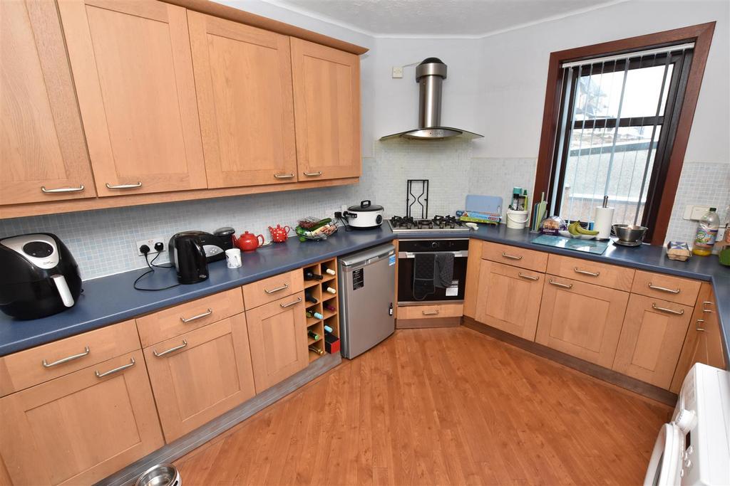 Kitchen.jpg