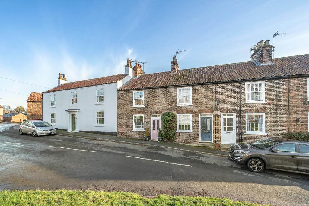 The Green, Lund, Driffield 2 bed house £295,000