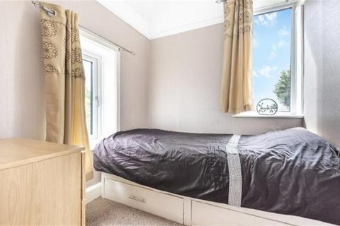 Lynfield Gorsey Lane, Ashton-under-lyne, OL6 9AU