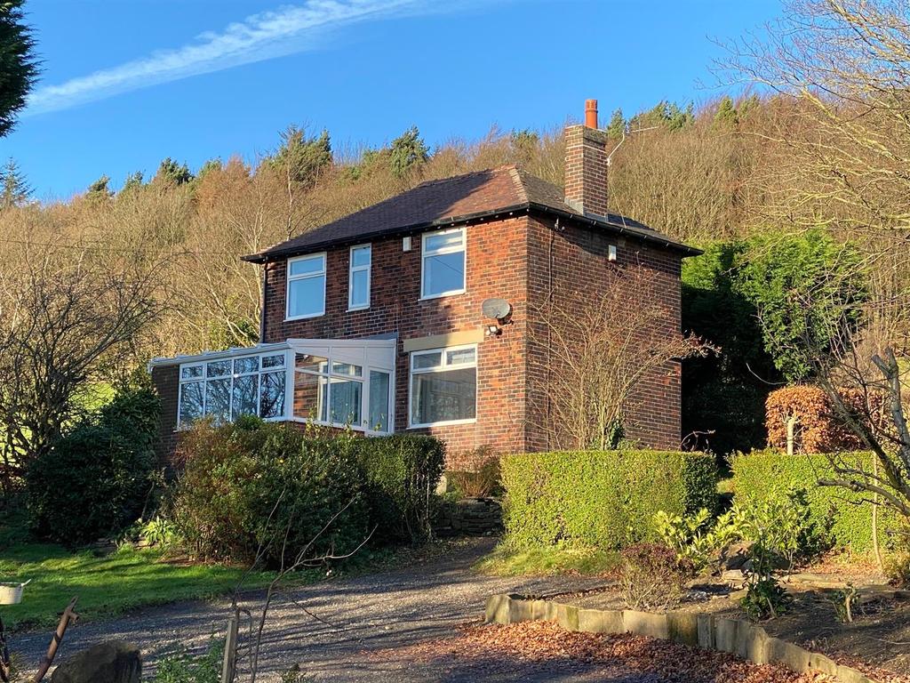 Fixby Croft Cottage, Grimescar Road... 2 bed house £850 pcm (£196 pw)