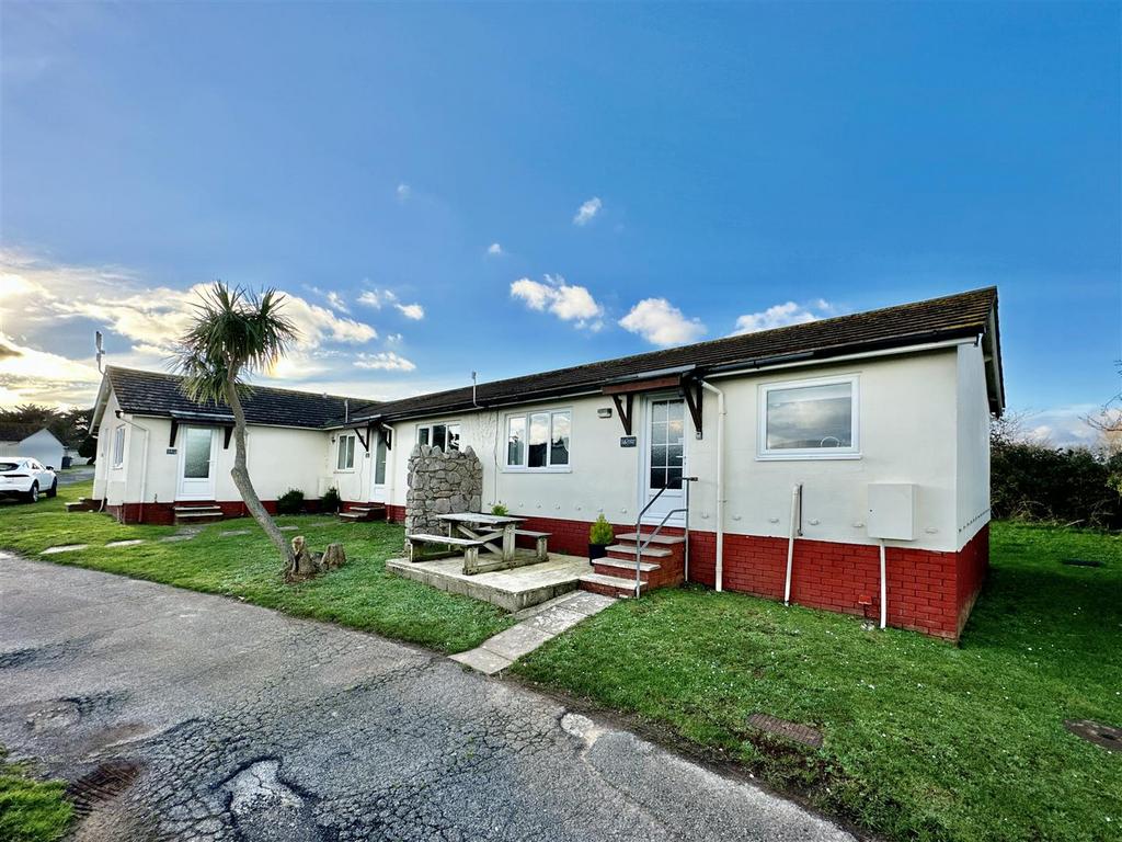Gillard Road, Berry Head, Brixham 2 bed bungalow for sale £155,000