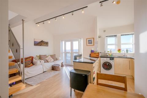 2 bedroom apartment for sale - Skircoat Moor Road, Halifax