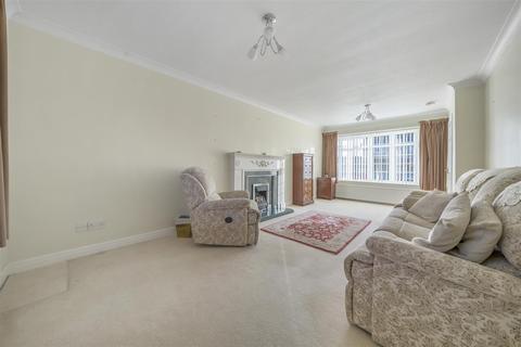 2 Pear Tree Walk, Malton, YO17 7BL