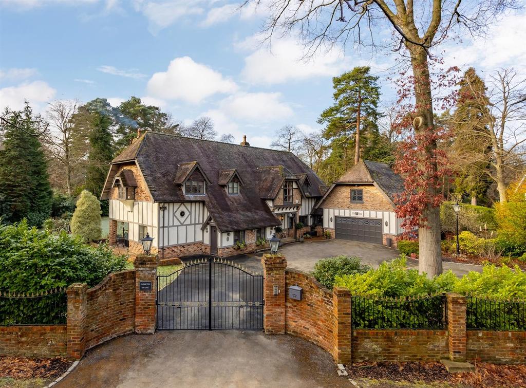 Larch Avenue, Sunningdale SL5 5 bed detached house £2,500,000