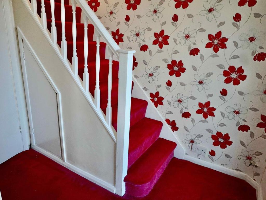 Coronation Road, Earl Shilton, Leicester 2 bed semidetached house £