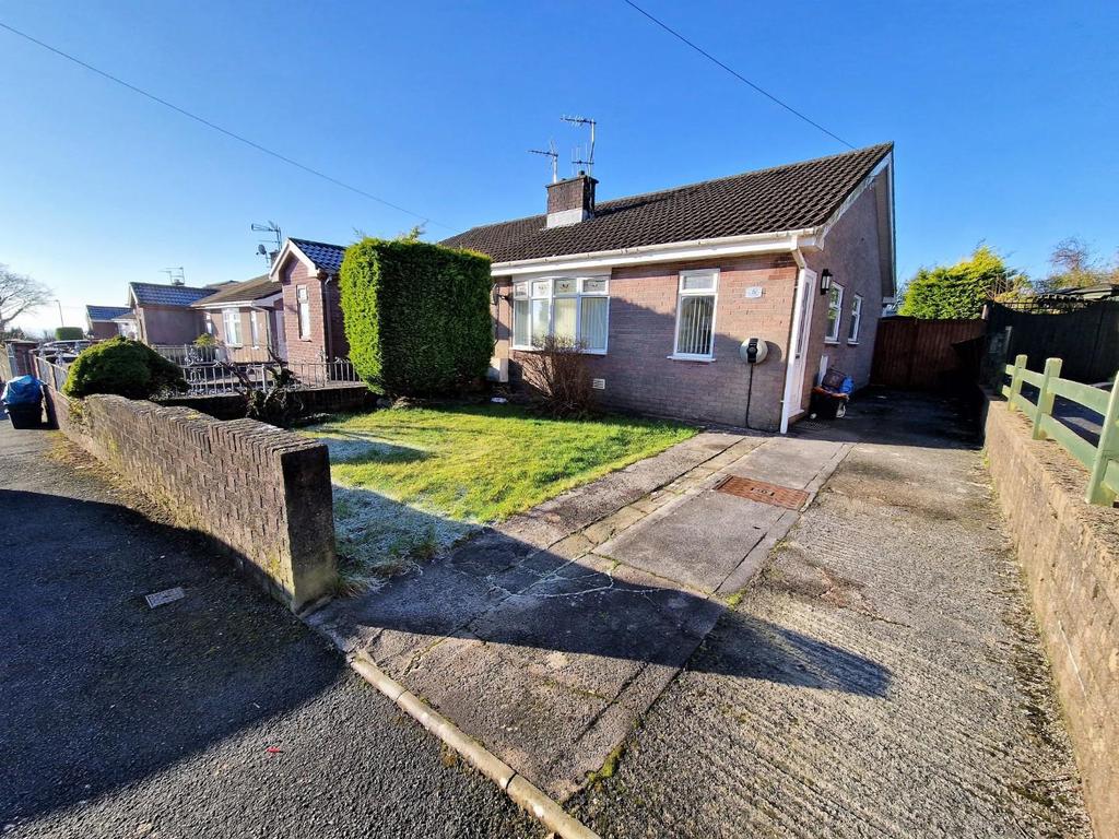 Tyn Y Bettws Close, Bettws, Bridgend 2 bed semidetached bungalow £