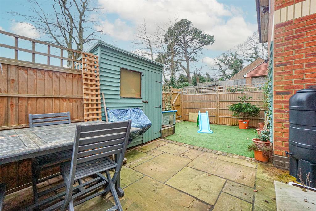 Beecham Place, St. LeonardsOnSea 2 bed flat £180,000