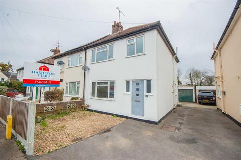3 bedroom semi-detached house for sale - Bruce Grove, Chelmsford