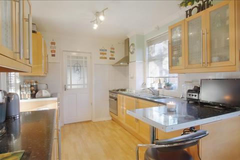 3 bedroom semi-detached house for sale - Monkton Drive, Nottingham