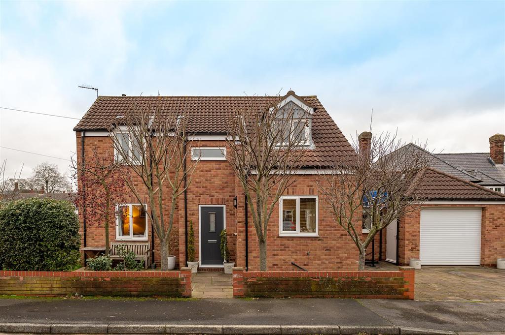 Derwent Road, Fulford, York, YO10 4HQ 4 bed detached house £475,000