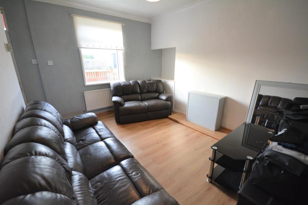 Buckingham Terrace, Leeholme, 2 bed terraced house £55,000