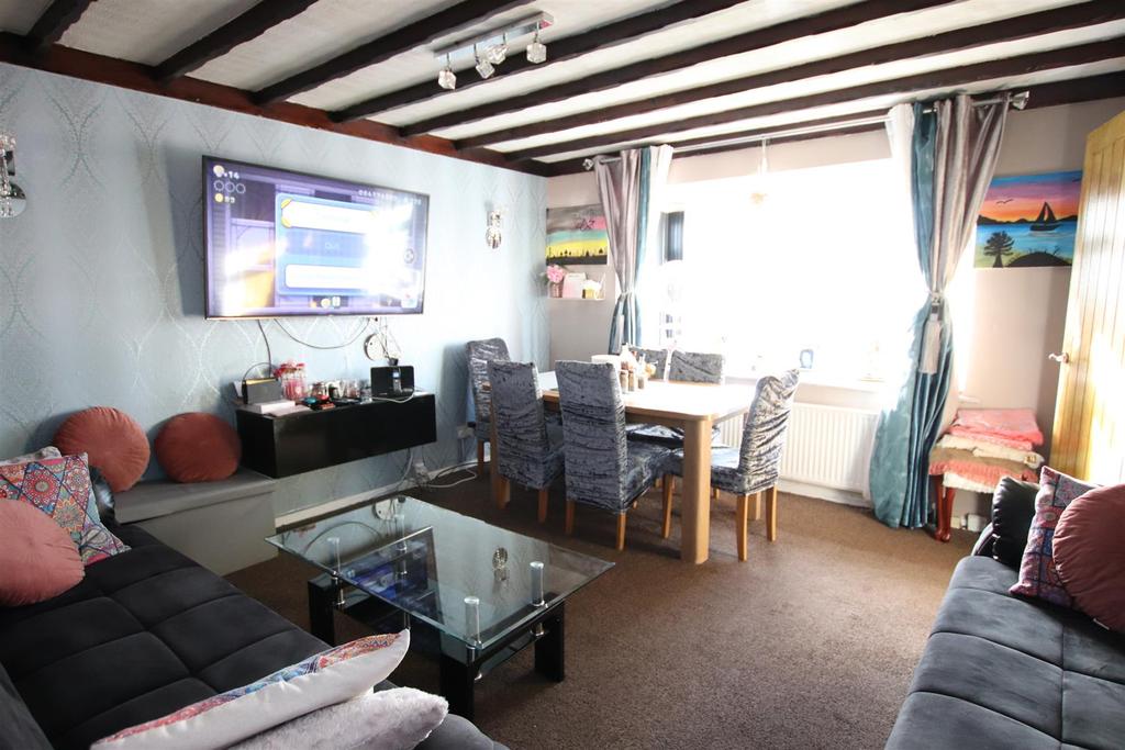 Silverhill Road, Bradford 4 bed townhouse £175,000