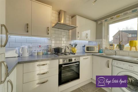19 Barleyfields, Stoke-on-trent, ST6 7QE