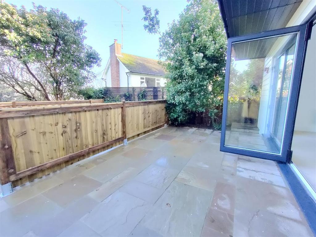 Victoria House, Uplyme Road, Lyme Regis 1 bed bungalow for sale £285,000