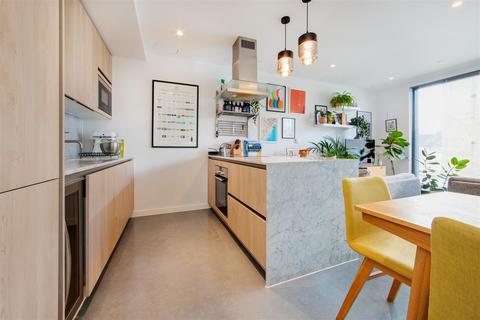 1 bedroom flat for sale - Holmes Road, Kentish Town NW5