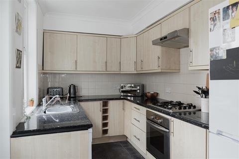 3 bedroom house for sale - Frenches Road, Redhill