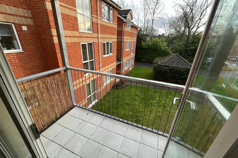 2 bedroom apartment to rent - Sarum Court, Lower Parkstone, Poole