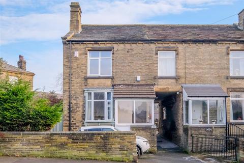 3 bedroom semi-detached house for sale - Lightcliffe Road, Brighouse