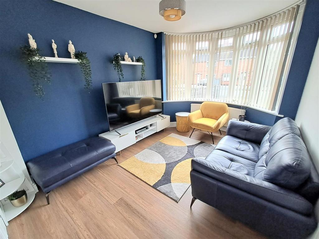 Larne Road, Sheldon, Birmingham 3 bed house £250,000