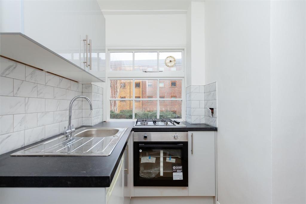 Gibson Gardens, Stoke Newington, N16 1 bed flat £1,650 pcm (£381 pw)
