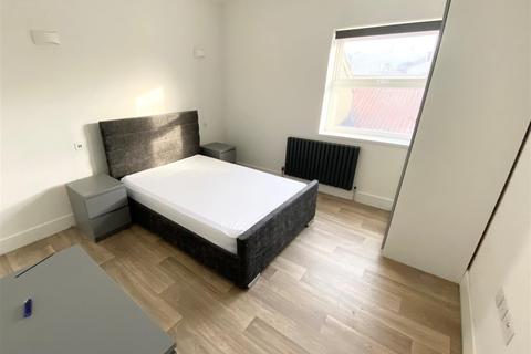 3 bedroom apartment to rent - Clarendon Road, Luton