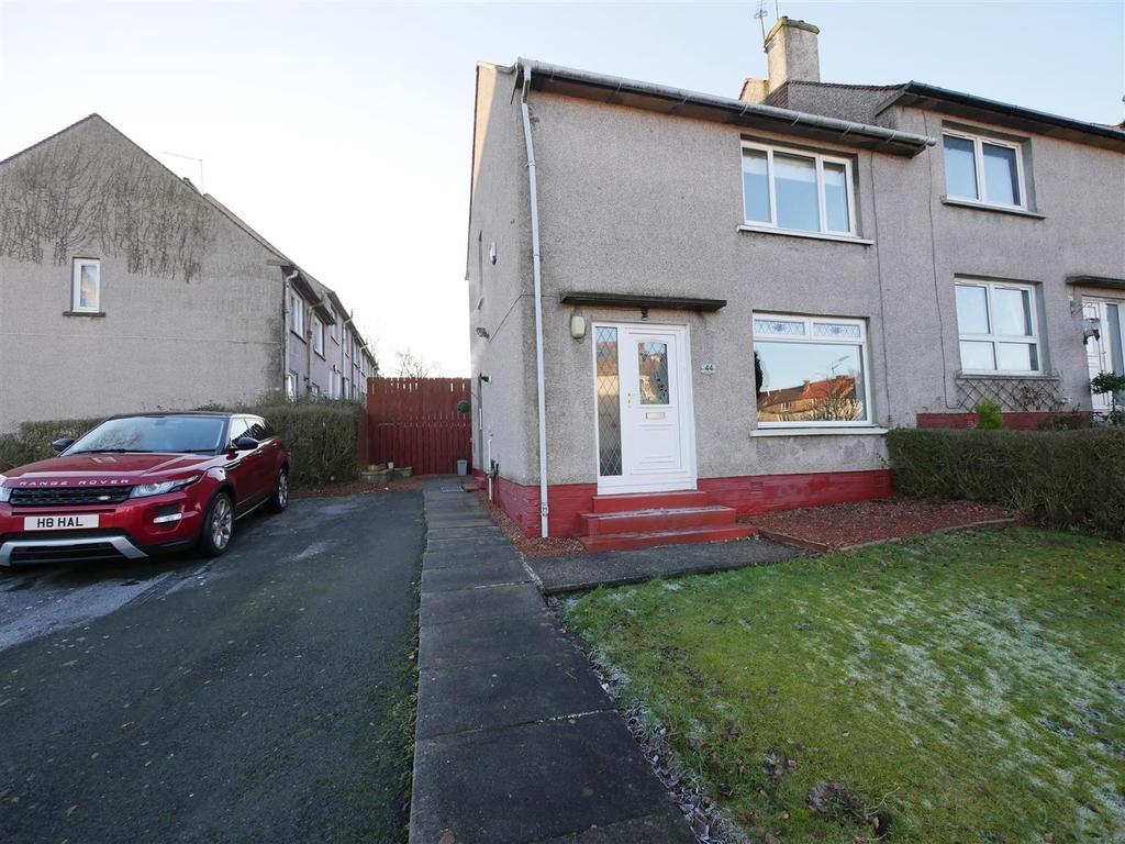 Mill Cresent, Torrance, Glasgow 2 bed end of terrace house £895 pcm