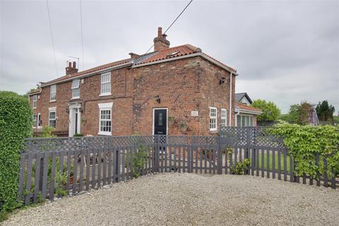 3 bedroom semi-detached house for sale - Mill Lane, Scalby, Gilberdyke