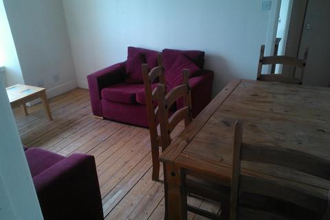 1 bedroom flat to rent - Flat 8, 100 Victoria Road, Dundee, DD1 2NN