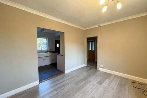 4 bedroom semi-detached house to rent - Linga Lane, Bassingham, LN5