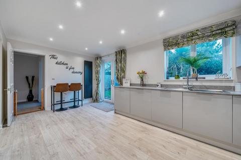 97 Groveley Road, Sunbury-on-thames, TW16 7JZ