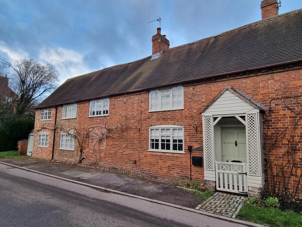Village Farm, Ladbroke, CV47 4 bed cottage £700,000