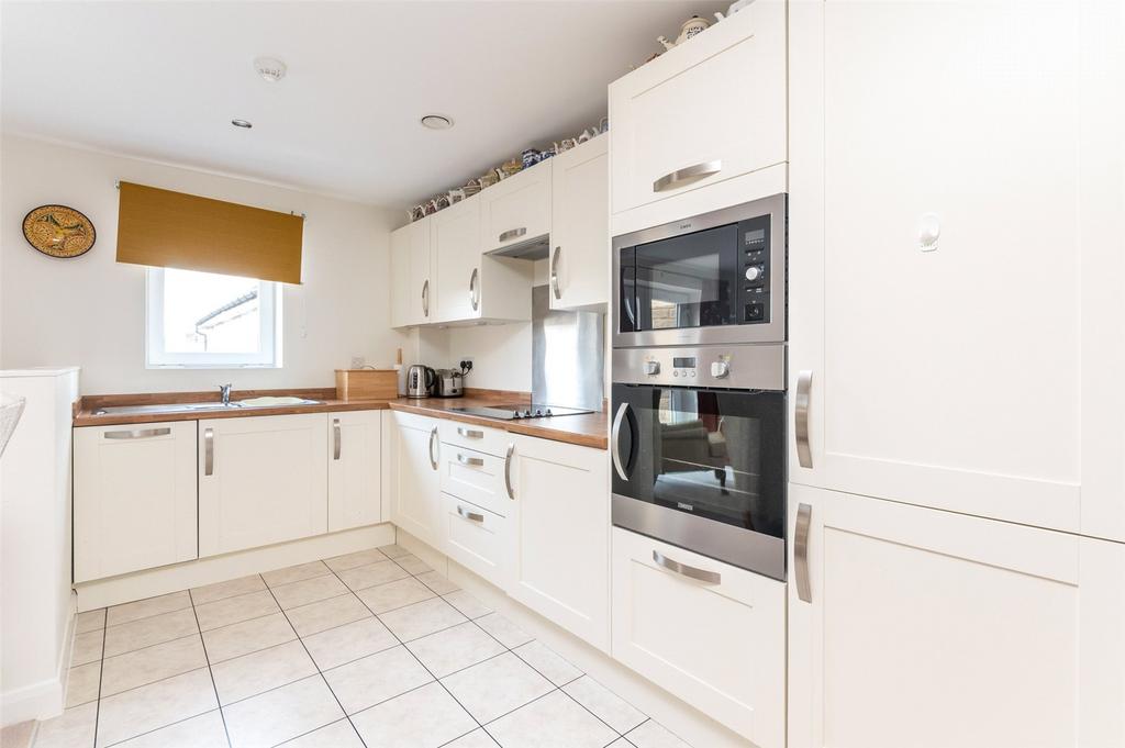 Bridge Street, Otley, West Yorkshire, LS21 1 bed retirement property