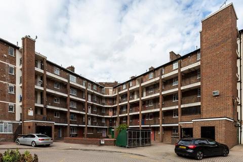 1 bedroom flat for sale, Padstow House, E14