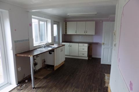 3 bedroom semi-detached house for sale - Pamela Road, Immingham DN40