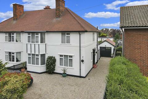 35 Barnstaple Road, Southend-on-sea, SS1 3PB