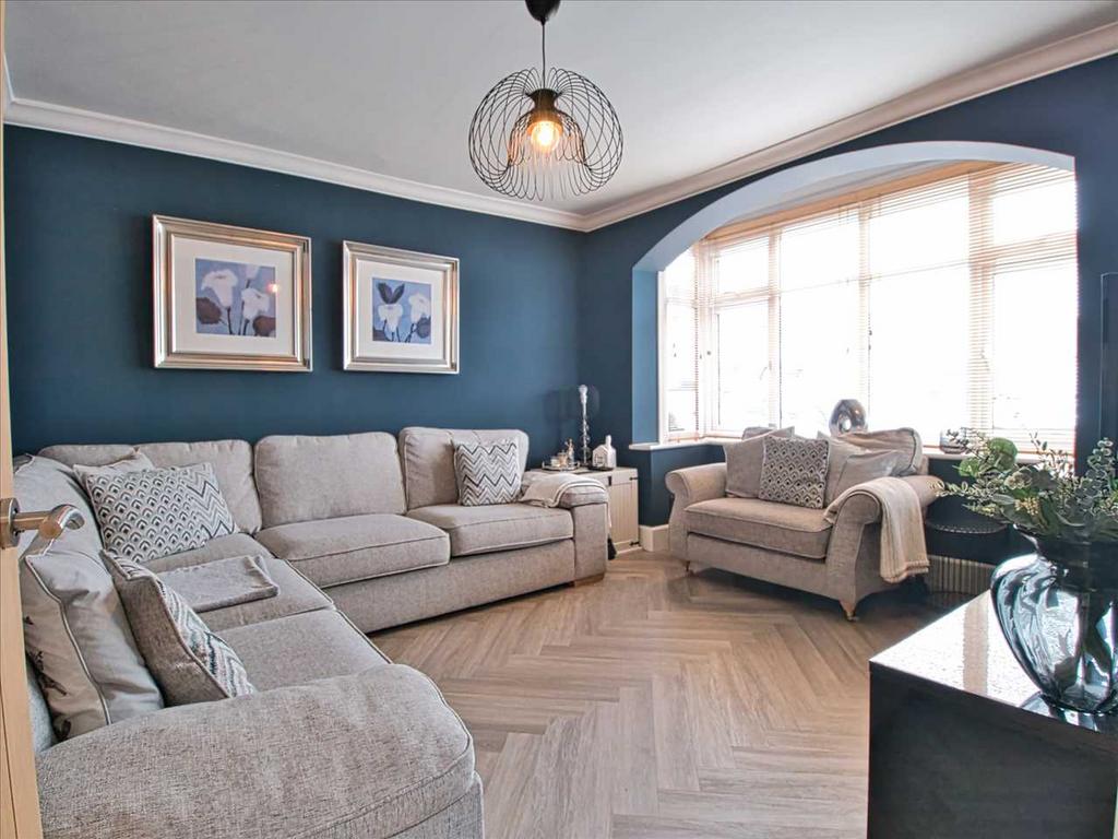 Maclaren Road, Moordown, Bournemouth 5 bed detached house £630,000