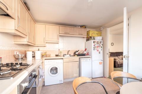 2 bedroom apartment for sale - 13/9 Dicksonfield, Edinburgh, EH7