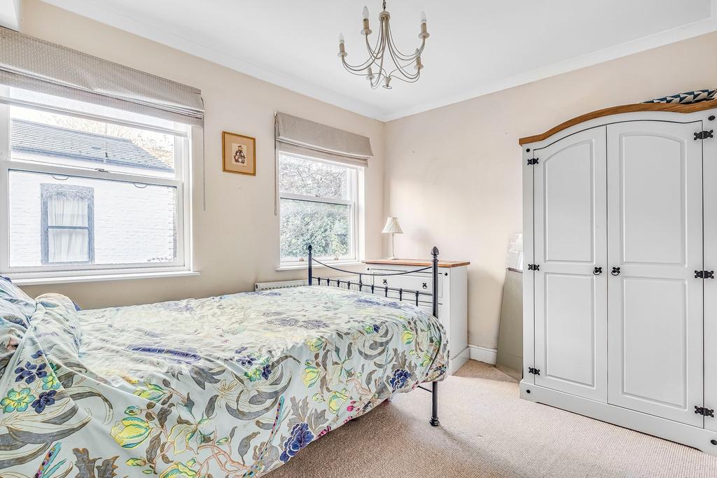Moveli-12 Ernshaw Place-10.jpg