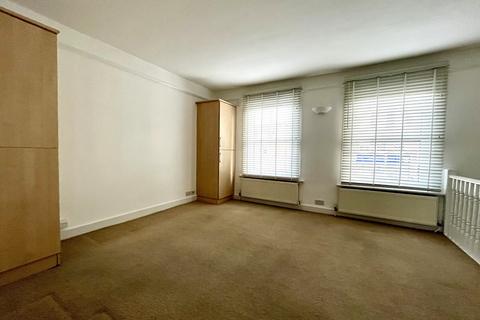 1 bedroom flat to rent, Hook Road, Surbiton, Surrey. KT6 5BZ