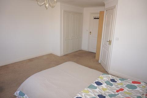 11 Padley Close, Chessington, KT9 2BA