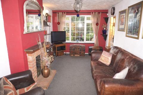 4 Bramham Gardens, Chessington, KT9 1NG
