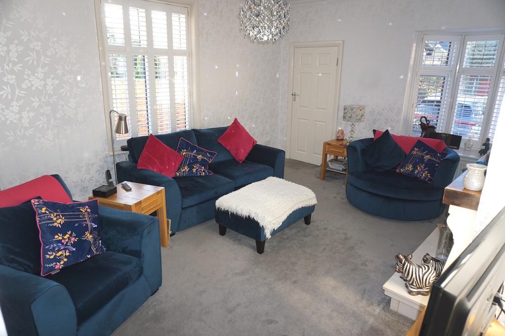 Church Lane, Chessington, Surrey. KT9... 4 bed detached bungalow £650,000